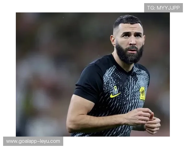 本泽马沙特联奏凯：37岁杀神夺双冠兼获MVP